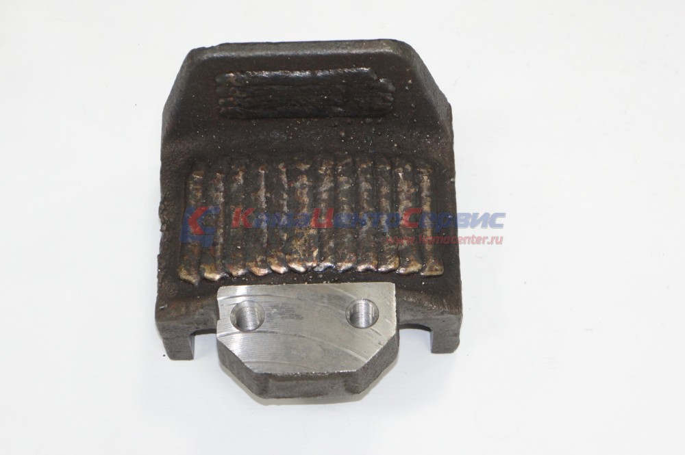 Опора рессоры 6520 (ПАО КАМАЗ) 6520-2912430-10