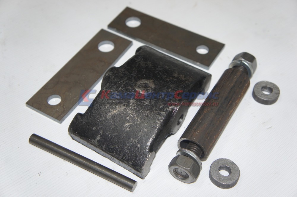 Сухарь с вкладышами и пальцем (8543,8350) (вн. шир.=7см) в сборе 8543-2902520