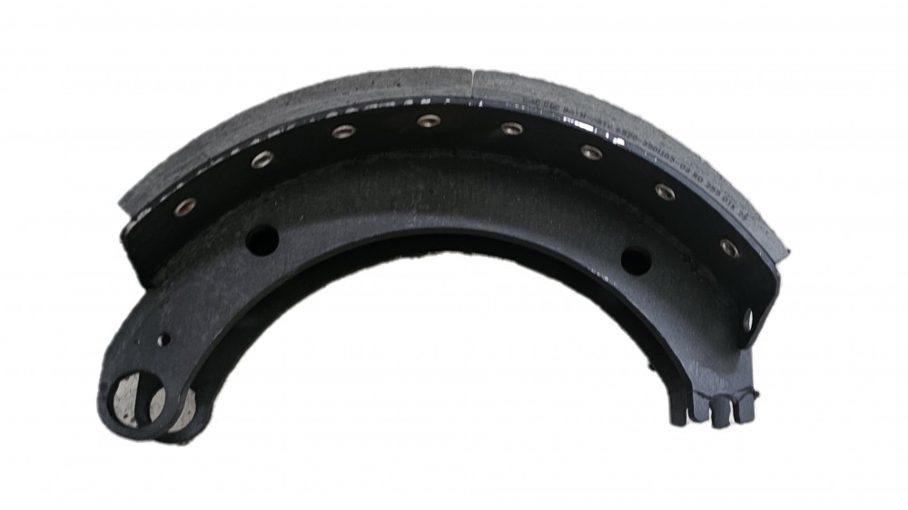 Колодка тормозная 6520 (накладки 12х12 отв.) 6520-3501095